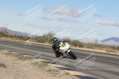 media/Nov-16-2025-Race Pace (Sun) [[8c5fa54630]]/Non Verified Riders (1st 20 Minutes)/3-Turn 3 Inside (11am)/